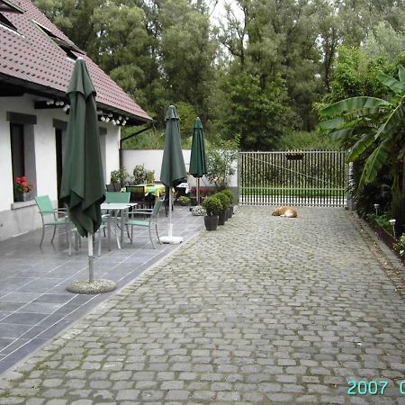 'T Vliethuys Apartment Zwijndrecht Bagian luar foto
