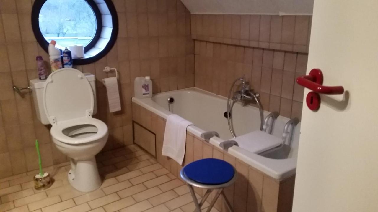 'T Vliethuys Apartment Zwijndrecht Bagian luar foto